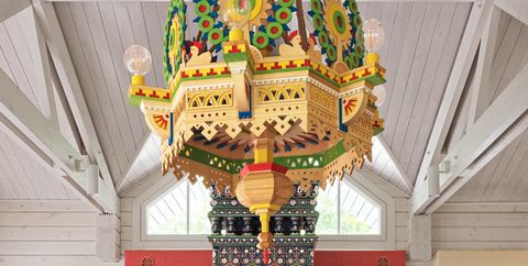 Russian-Country-House-Living-Room